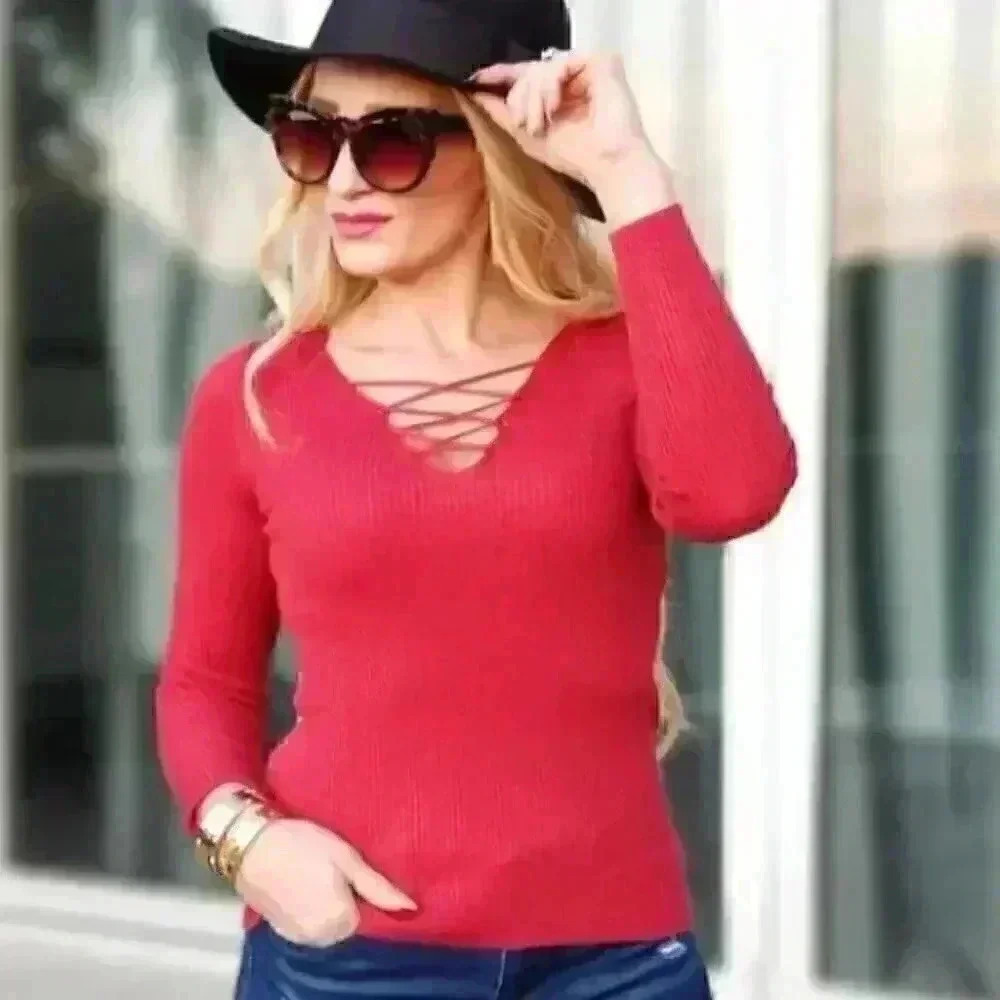 CASUAL DOLLZ Lace Front Ribbed Top